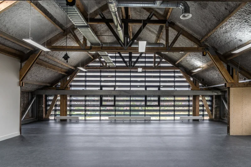 Magazijn 12, timber and steel