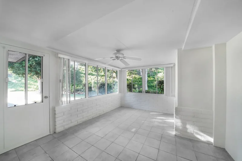 Garden Room, inside