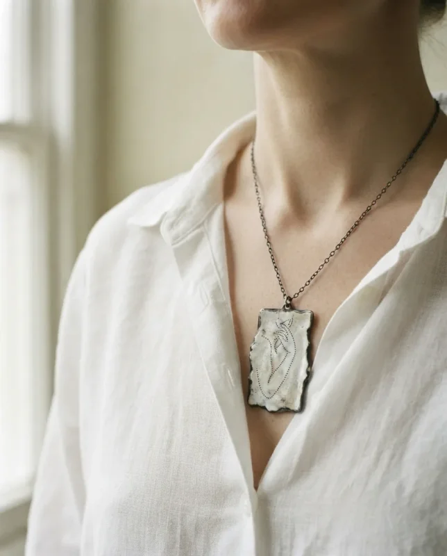 Spolvero worn
