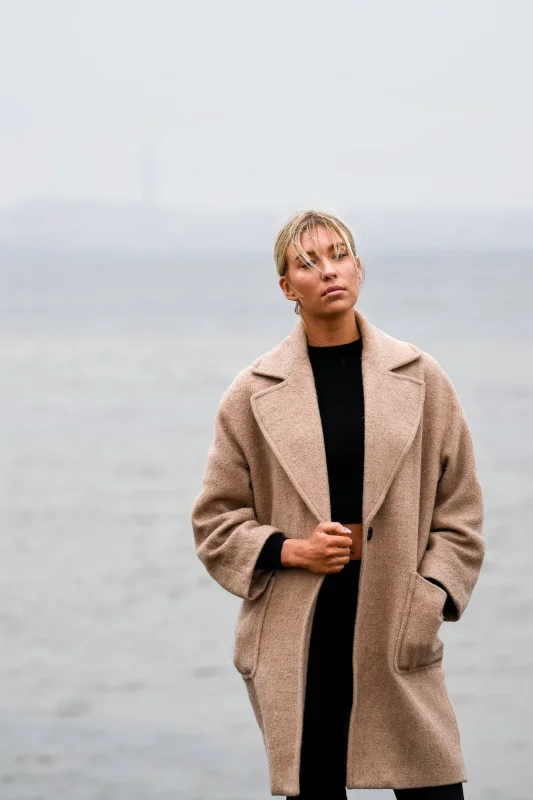 Weather Report · Look 02
